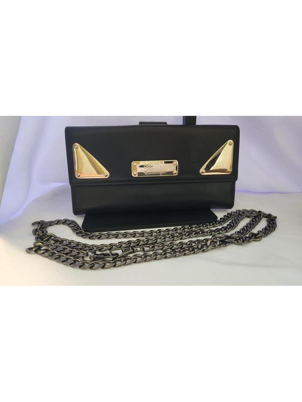 Gucci Leather Continental Wallet w/ Chain Black